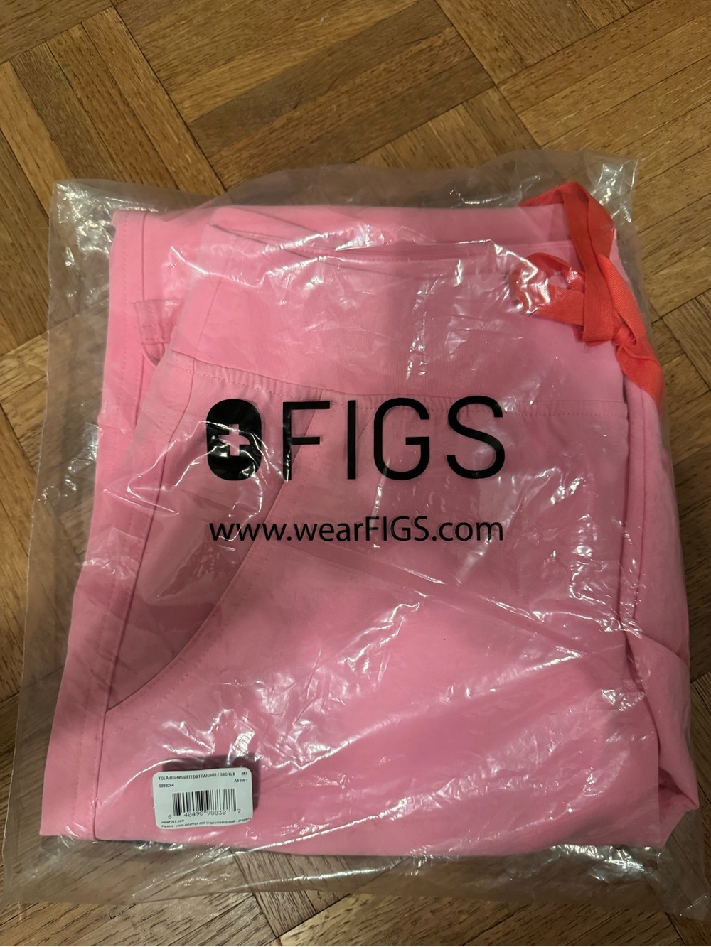 FIGS Sunrise Pink Women’s Yola scrub pants size Medium tall NWT